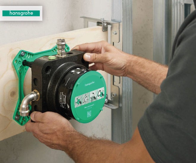 Rychlejší a lepší podoomítkové těleso hansgrohe